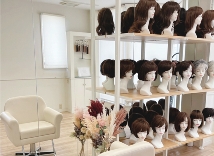02/  hairs(ヘアーズ)の画像